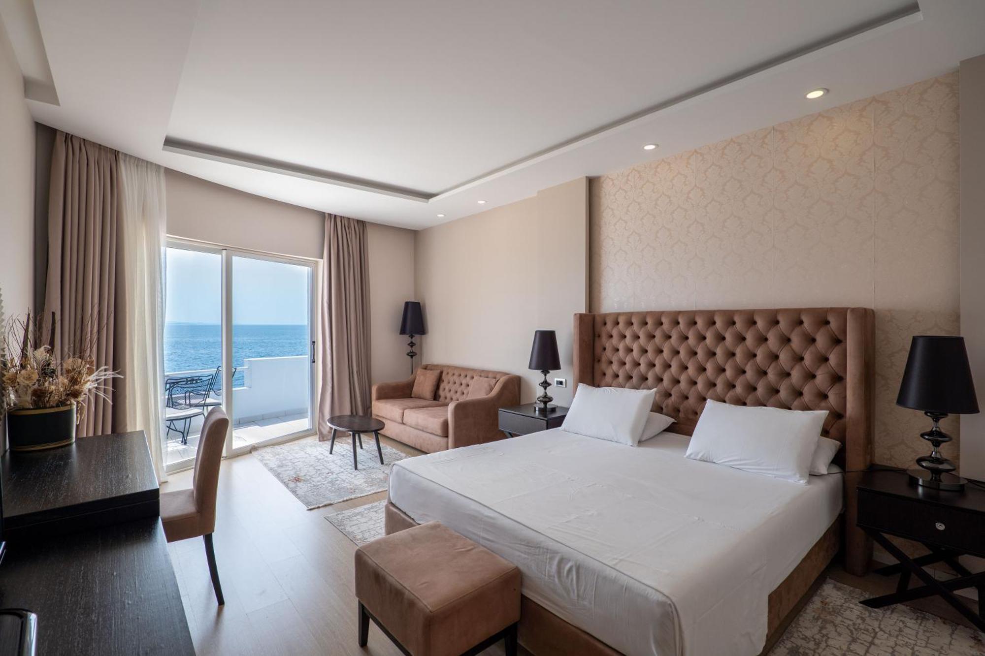 Hotel Sejko Sarandë Exteriör bild